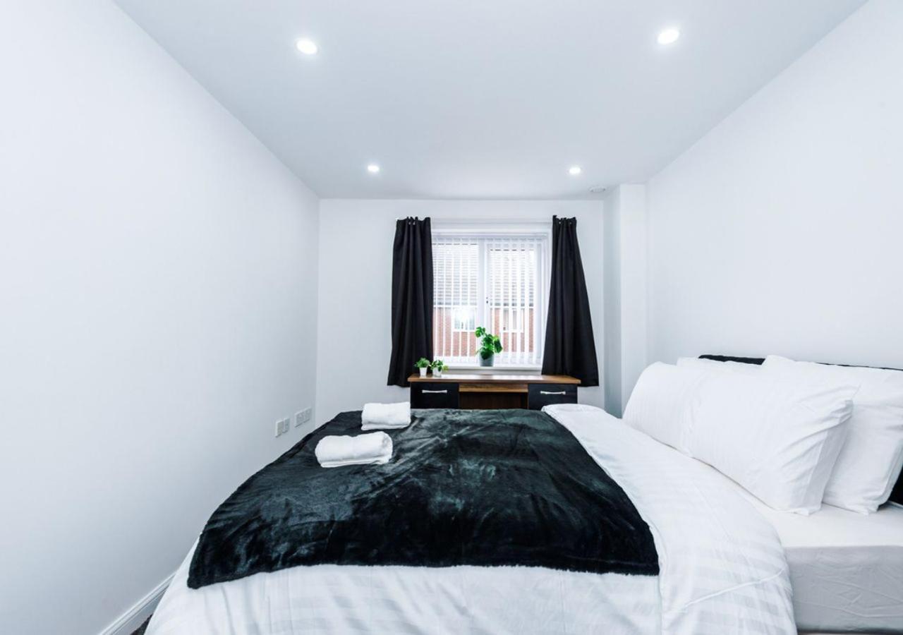 Luxury 3 Bedroom House Close To Manchester Center Extérieur photo