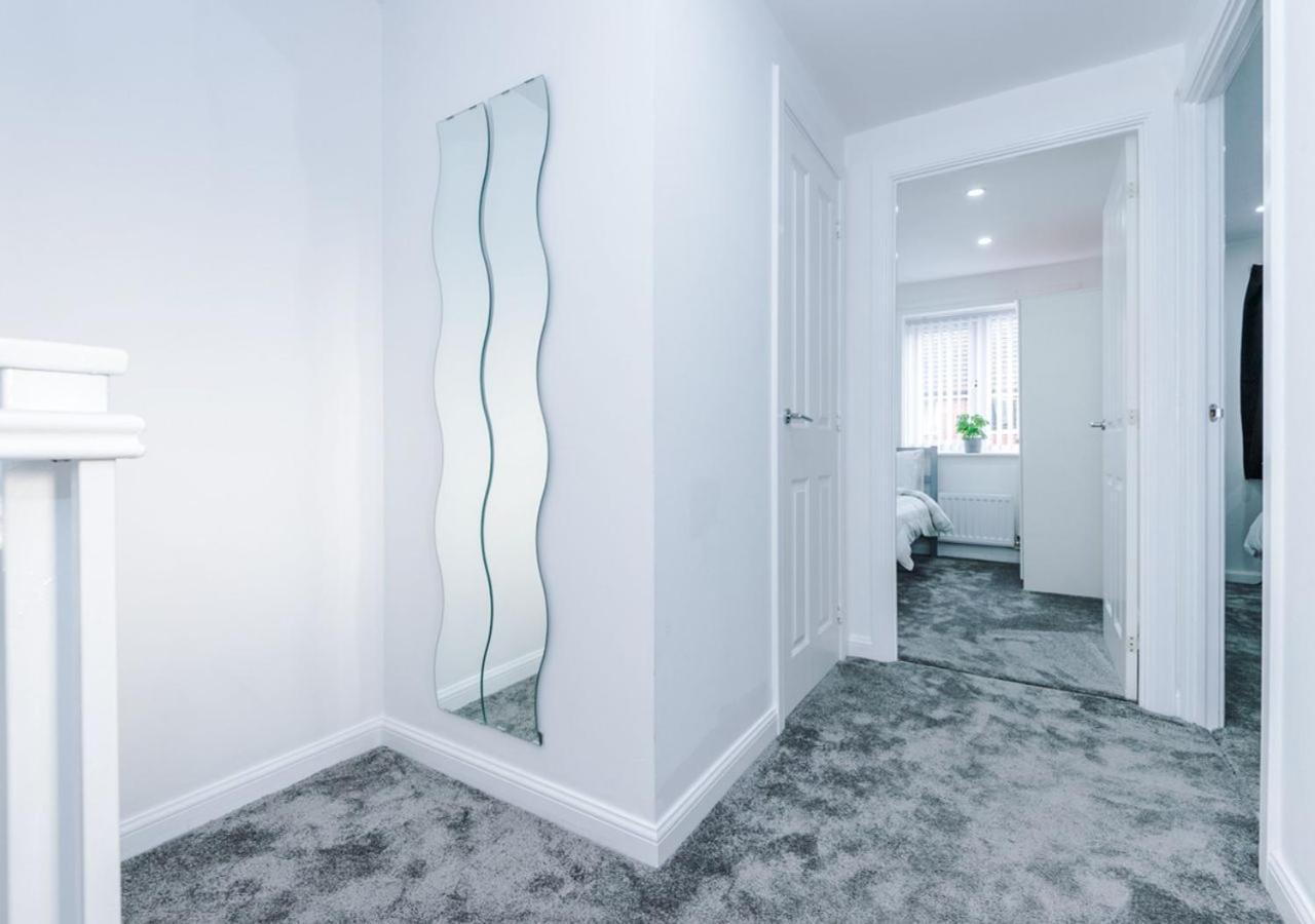 Luxury 3 Bedroom House Close To Manchester Center Extérieur photo