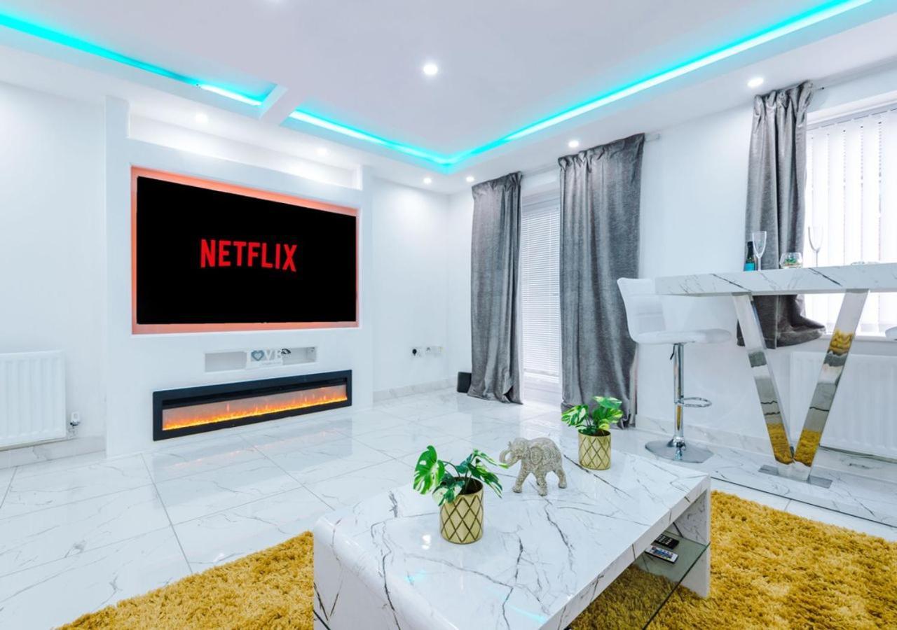 Luxury 3 Bedroom House Close To Manchester Center Extérieur photo